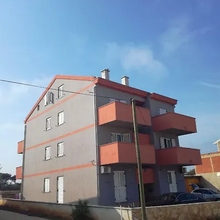 Anto * Povljana